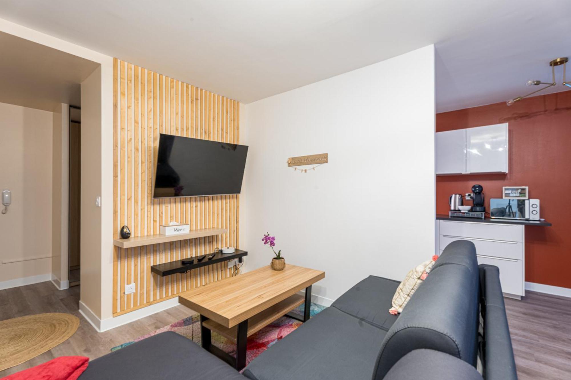 Apartment Le Jenny - 2 Lits - 4 Pers' - Parking - Streaming *